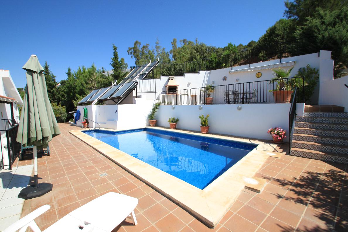 05 Pool mit Blick nach Nord West